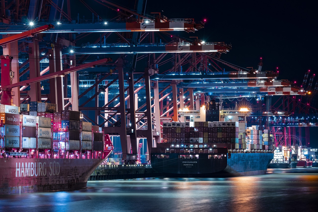 Gerenciamento de Contratos de Logística Internacional navios e impacto na logistica 4.0