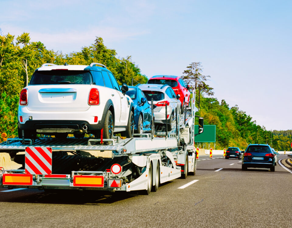 Como funciona o transporte de veículos via guincho contratados on-line Como funciona o transporte de veículos via guincho contratados on-line