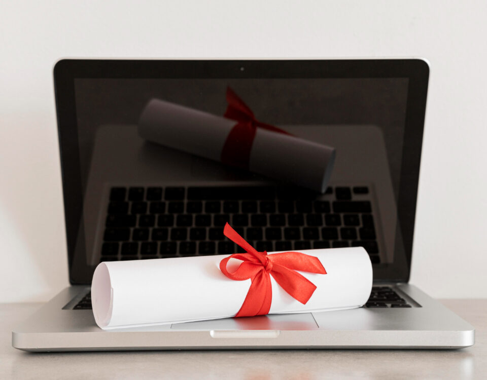 Cursos online certificados valem no mercado? Descubra antes de comprar Cursos online certificados valem no mercado? Descubra antes de comprar