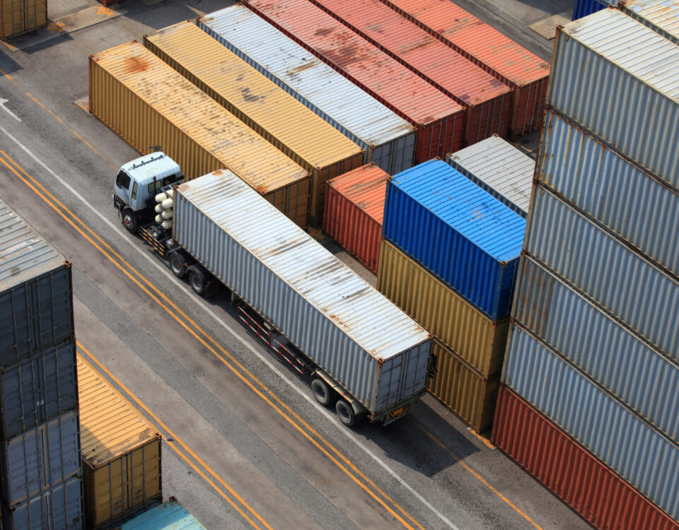 Logística com containers: estratégias para otimizar entregas Logística com containers: estratégias para otimizar entregas