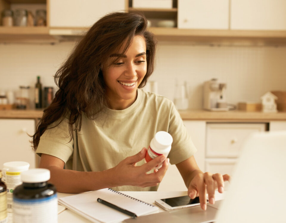 Suplementos online: nutrólogos influenciam no que o público compra? Suplementos online: nutrólogos influenciam no que o público compra?
