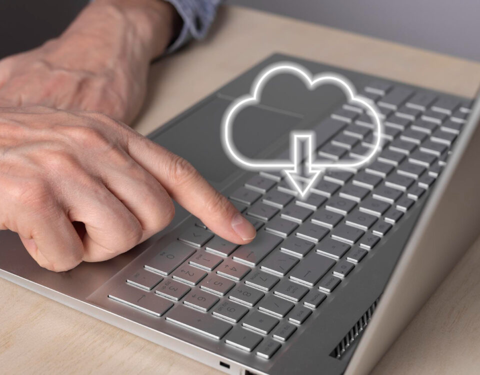 Backup em nuvem agiliza gestão de dados no e-commerce? Backup em nuvem agiliza gestão de dados no e-commerce?