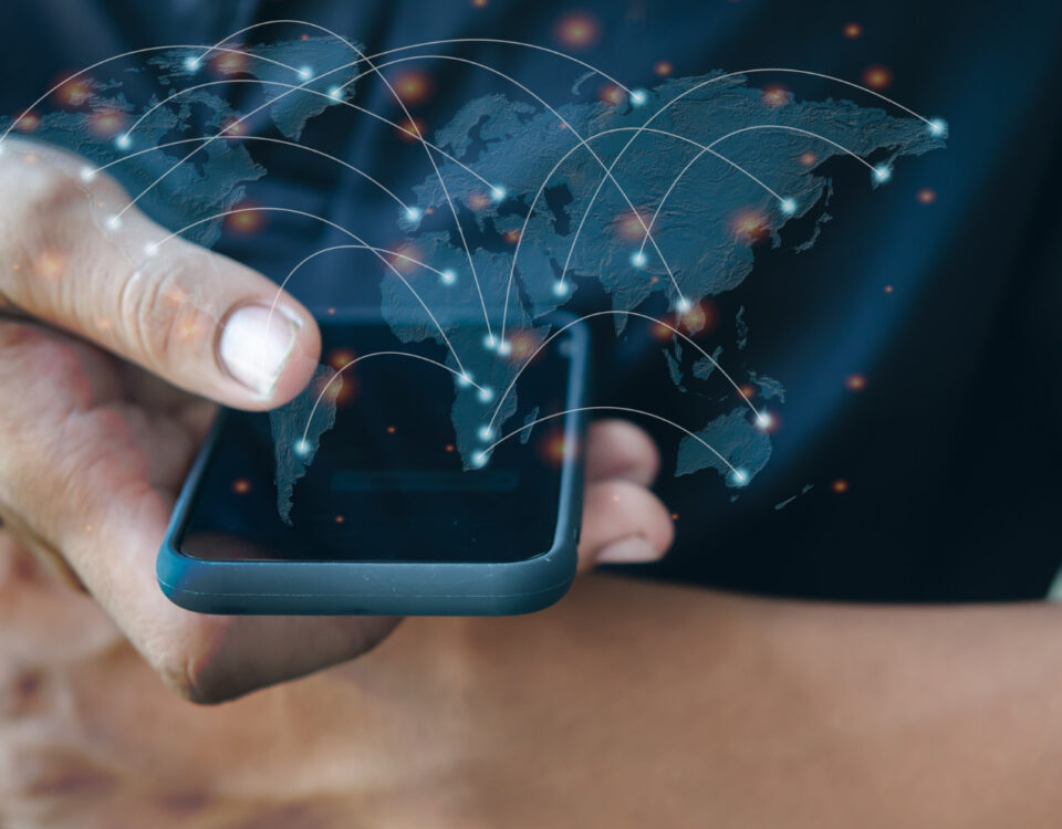 Latência mata carrinhos? Trânsito IP no checkout Latência mata carrinhos? Trânsito IP no checkout