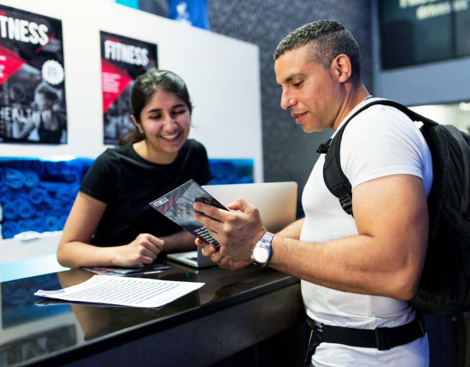 Produto esgotado na academia? O estoque conectado pode avisar antes